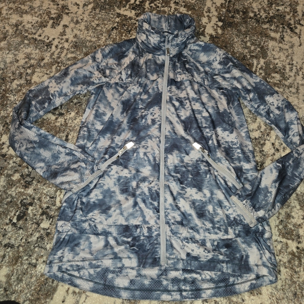 Lululemon Women's Size 6 Miss Misty Jacket II Iridescent Multi Color Activewear